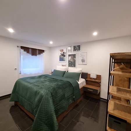 Zwei schicke Apartments mit Parkplatz Köln Zimmer foto